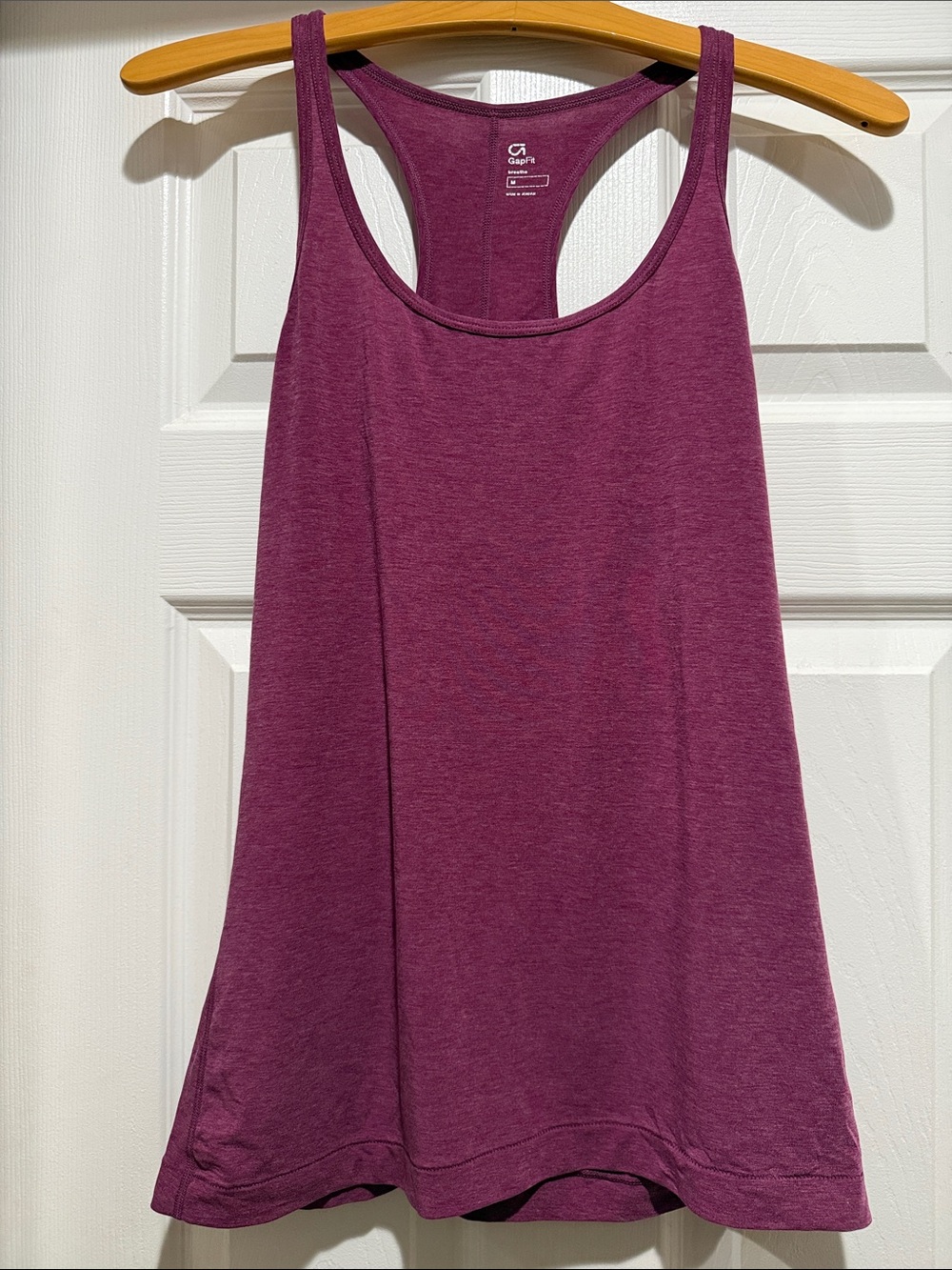 GapFit- Athletic Racerback Tank Top - Plum